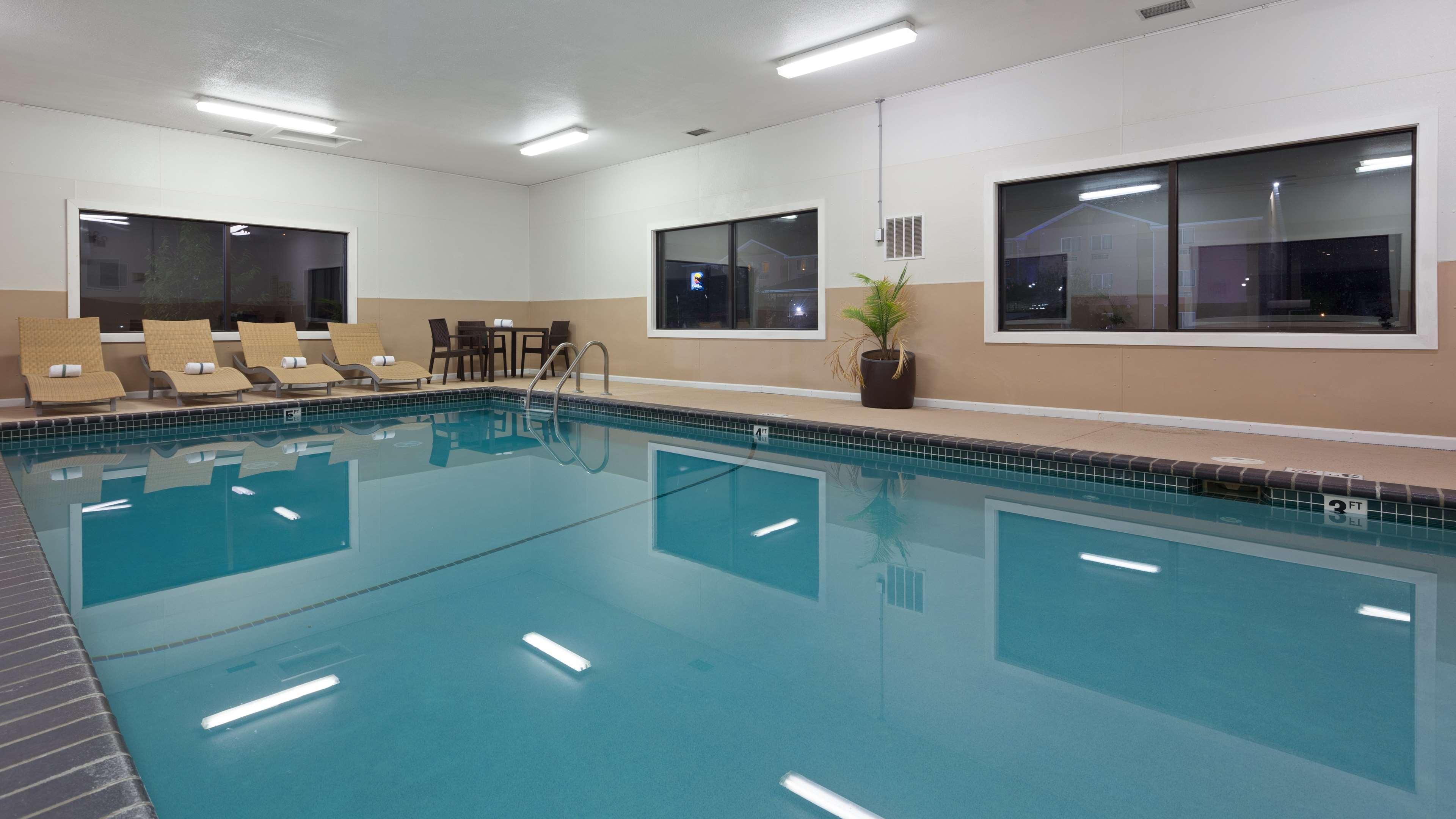 Best Western Mount Pleasant Inn Екстериор снимка