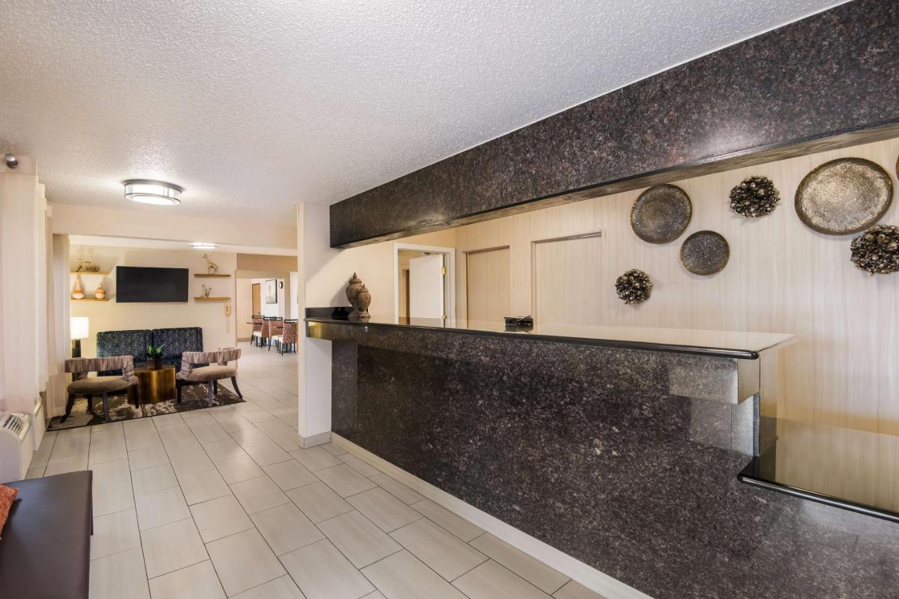 Best Western Mount Pleasant Inn Екстериор снимка