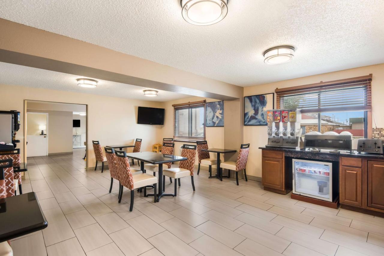 Best Western Mount Pleasant Inn Екстериор снимка