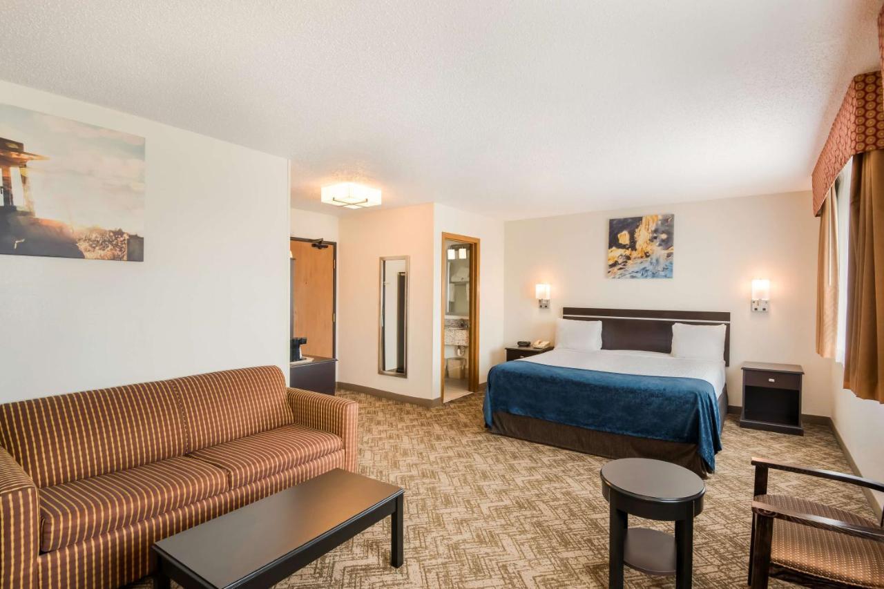 Best Western Mount Pleasant Inn Екстериор снимка