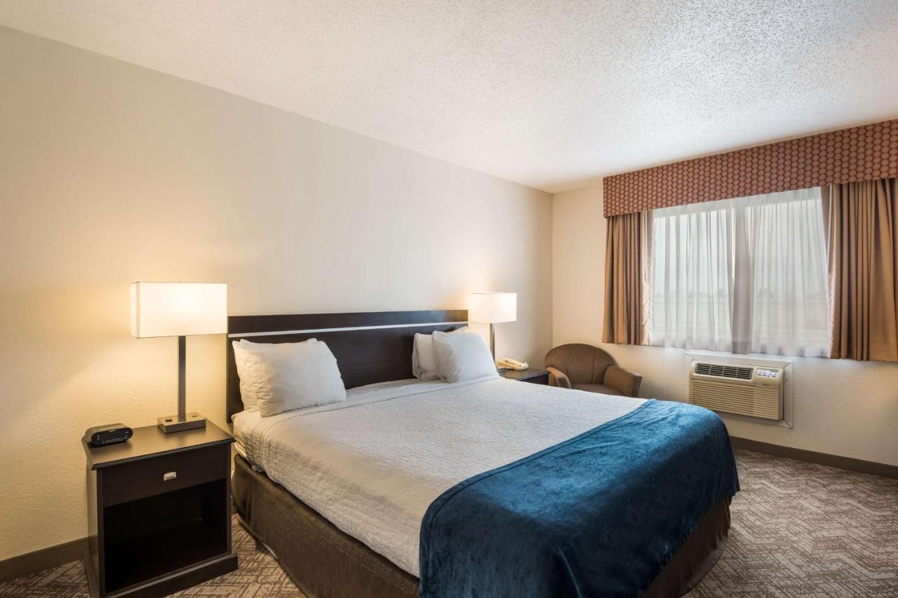 Best Western Mount Pleasant Inn Екстериор снимка